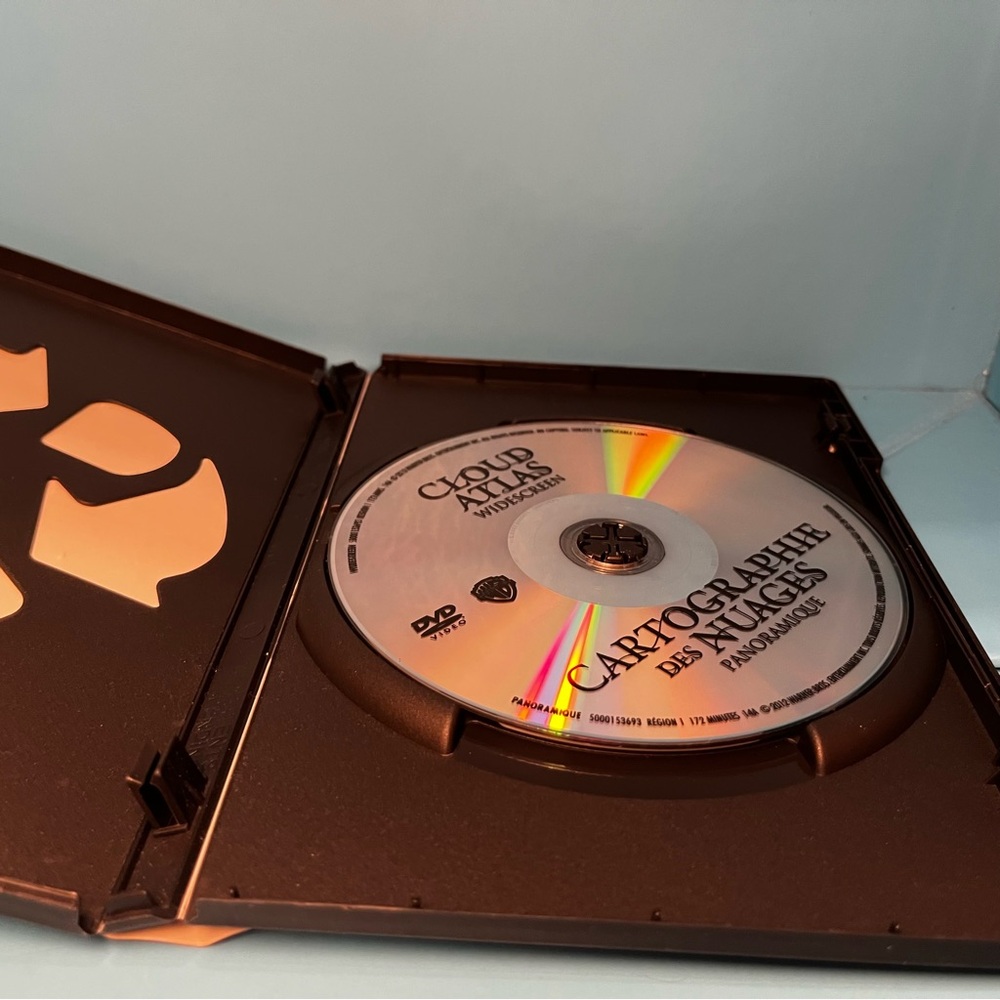 ⭐️ Cloud Atlas DVD - Picture 4 of 5